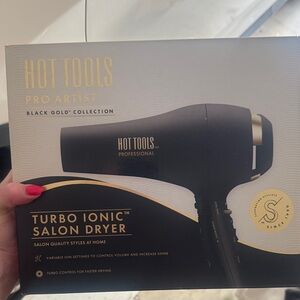 Hot Tools Black Gold Turbo Ionic Salon Dryer - Black